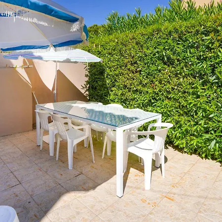Semesterbostad Beautiful In With Private Pool
