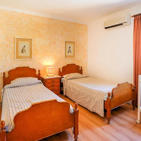 Beautiful In With Private Pool Semesterbostad