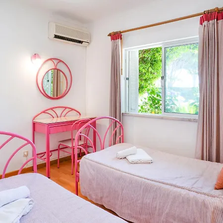Ferienhaus Beautiful In With Private Pool Vilamoura